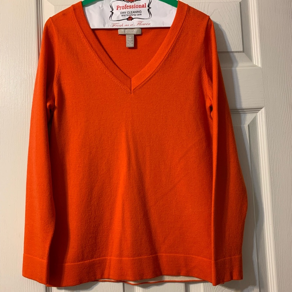 Banana Republic Orange Long Sleeve V-Neck Sweater